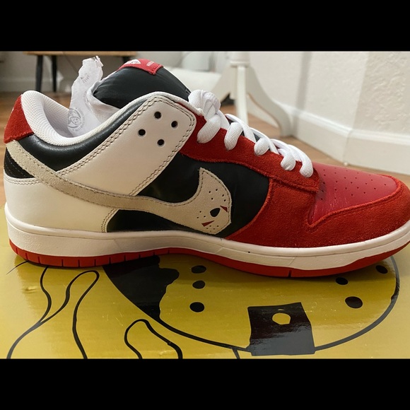 dunk low jason voorhees